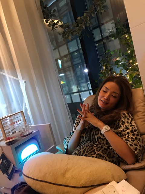 6AFA581F-46A0-462E-A5F6-E16977FA4FDE