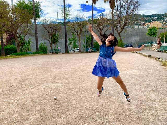 2A4D6B19-F611-408B-9558-D77DC6EF52C1