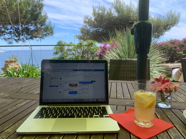 1267BC7C-E7CC-4D2F-A611-F9F6180AF966