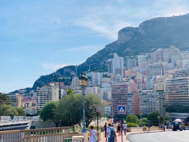 29FAAF21-906F-4A68-9D48-E00FE3CD73D9