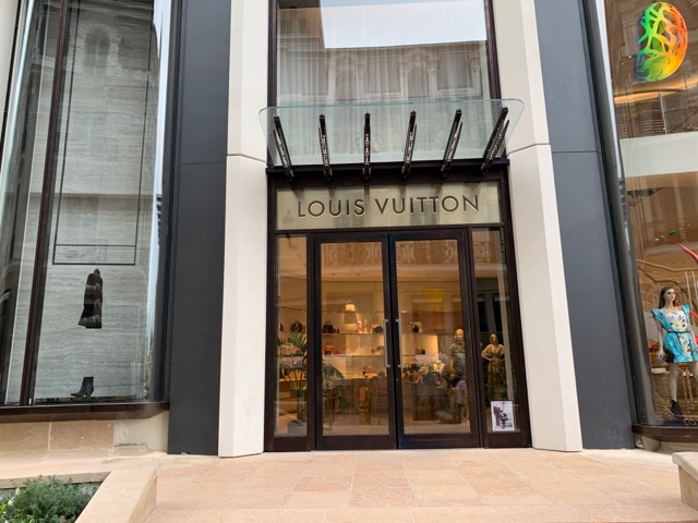 42C2949C-6186-4A51-9D38-9237B5973EC8